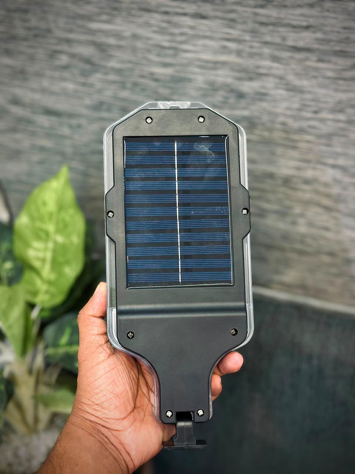 SOLAR STREET LIGHT